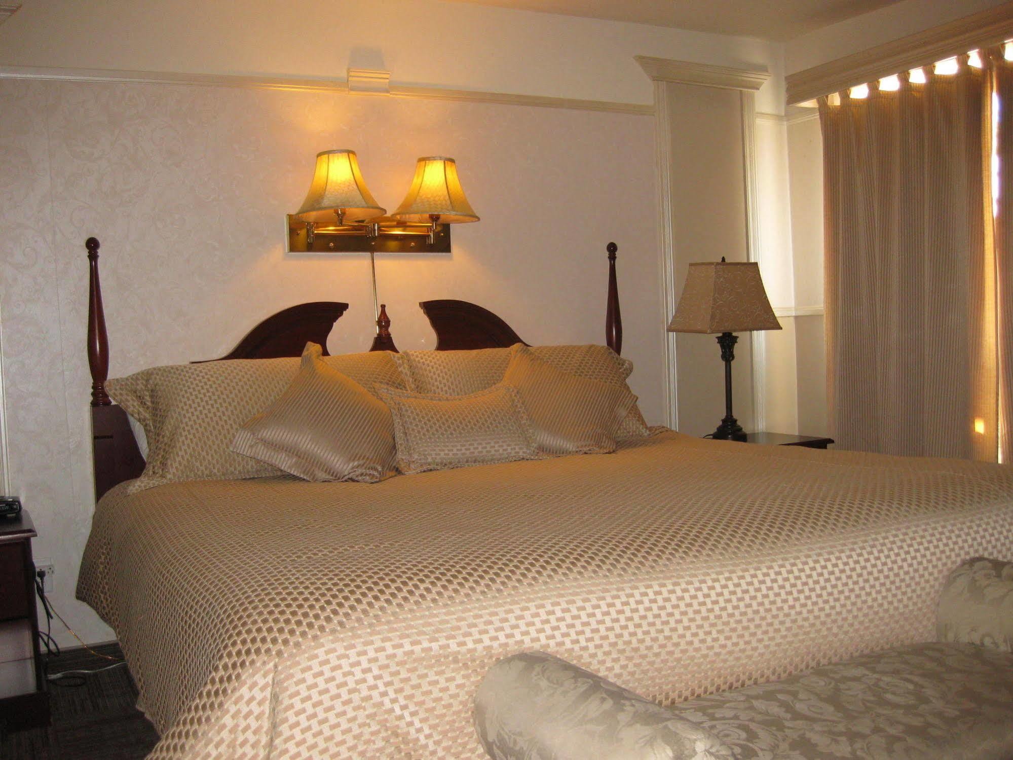 Hotel Matagami Екстер'єр фото